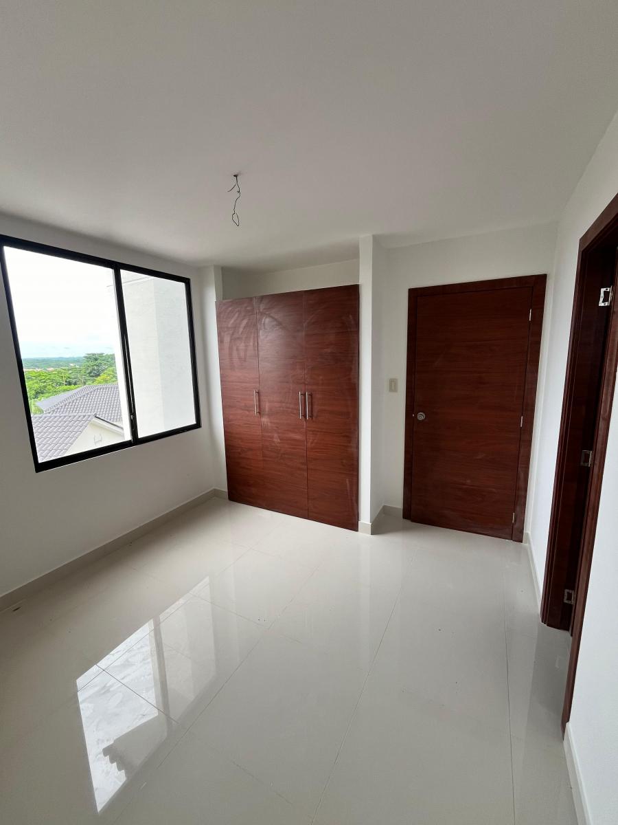 Casa de Estreno Urbanizacion Porto Alegre, Guayas — imagen 2