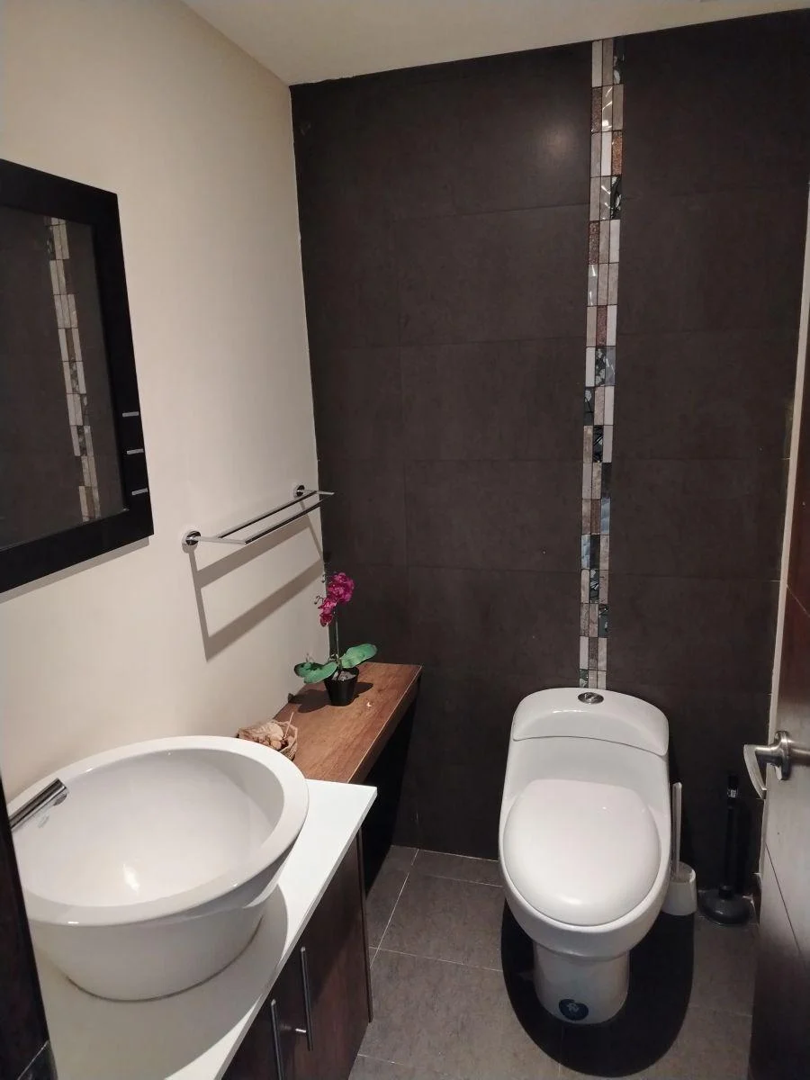 Vendo Bonita Casa en Conjunto Tres Dorm. Sector Vía Al Tingo — imagen 6