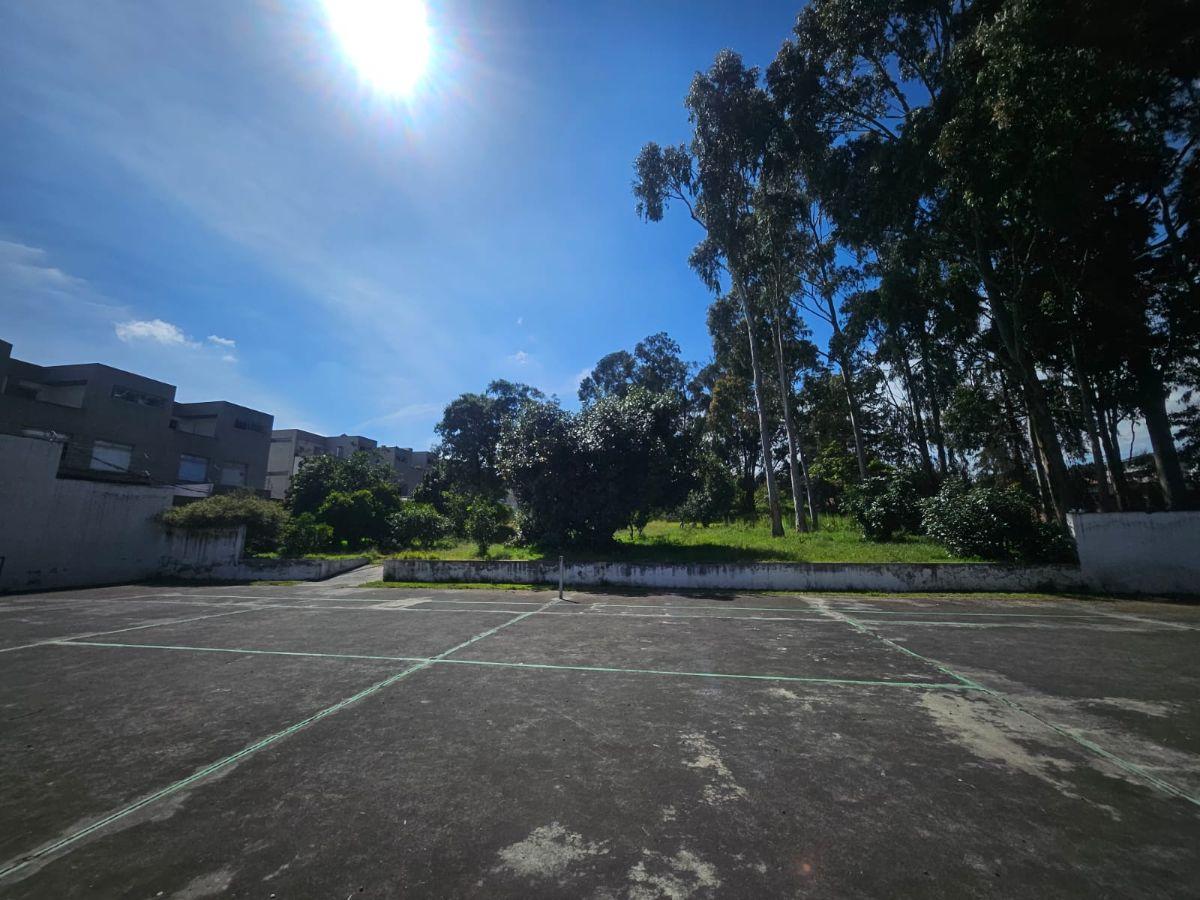 Terreno / Quinta de 9.264 m² en Ubicación Estrategica. Tumbaco — imagen 4