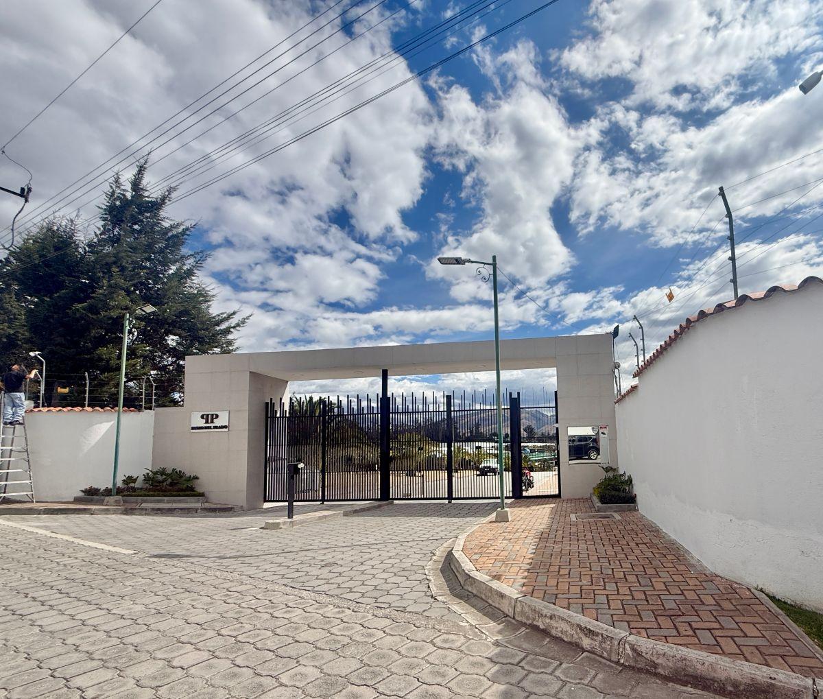 Terreno en Venta – Urbanización Palmas del Prado, Puembo (1.160 M²) — imagen 4