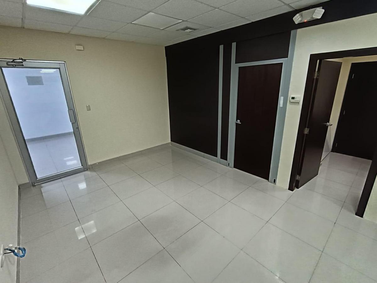 Oficina en Edificio Diana Quintana Samborondon, Guayas — imagen 3
