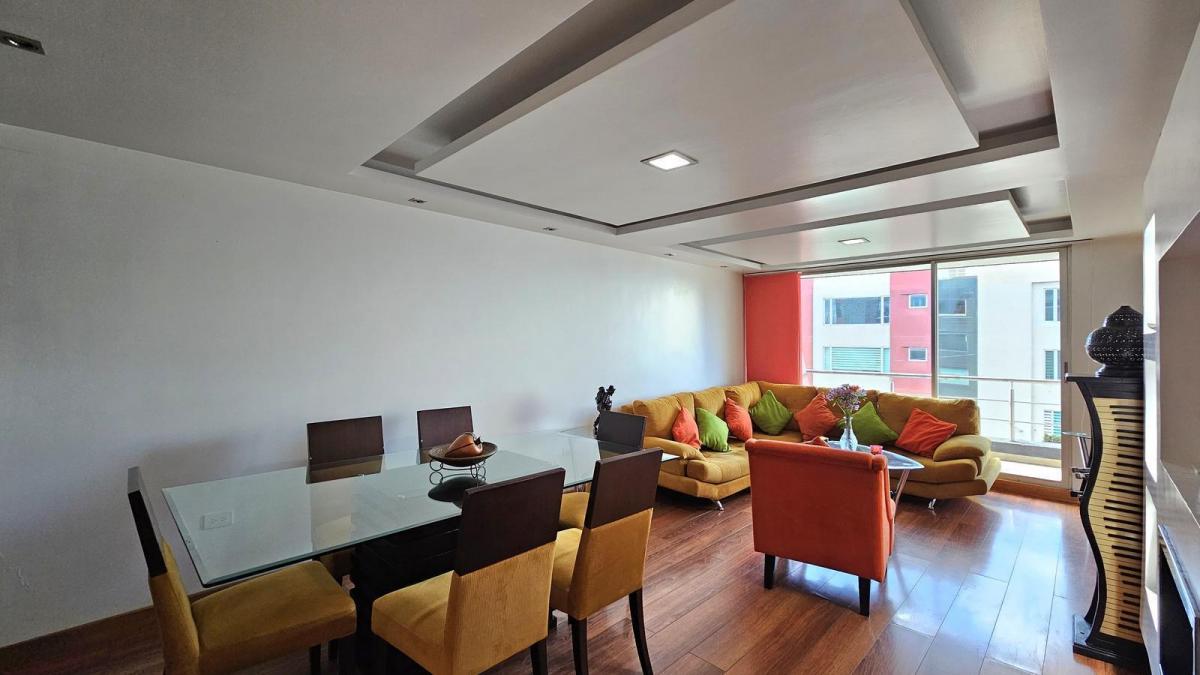 Venta Departamento de Oportunidad en Urb. Jardines de Amagasi con Seguridad de Primera, Solca — imagen 8