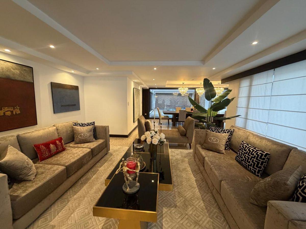 Exclusiva Casa de Lujo en Quito Tenis de Venta — imagen 9