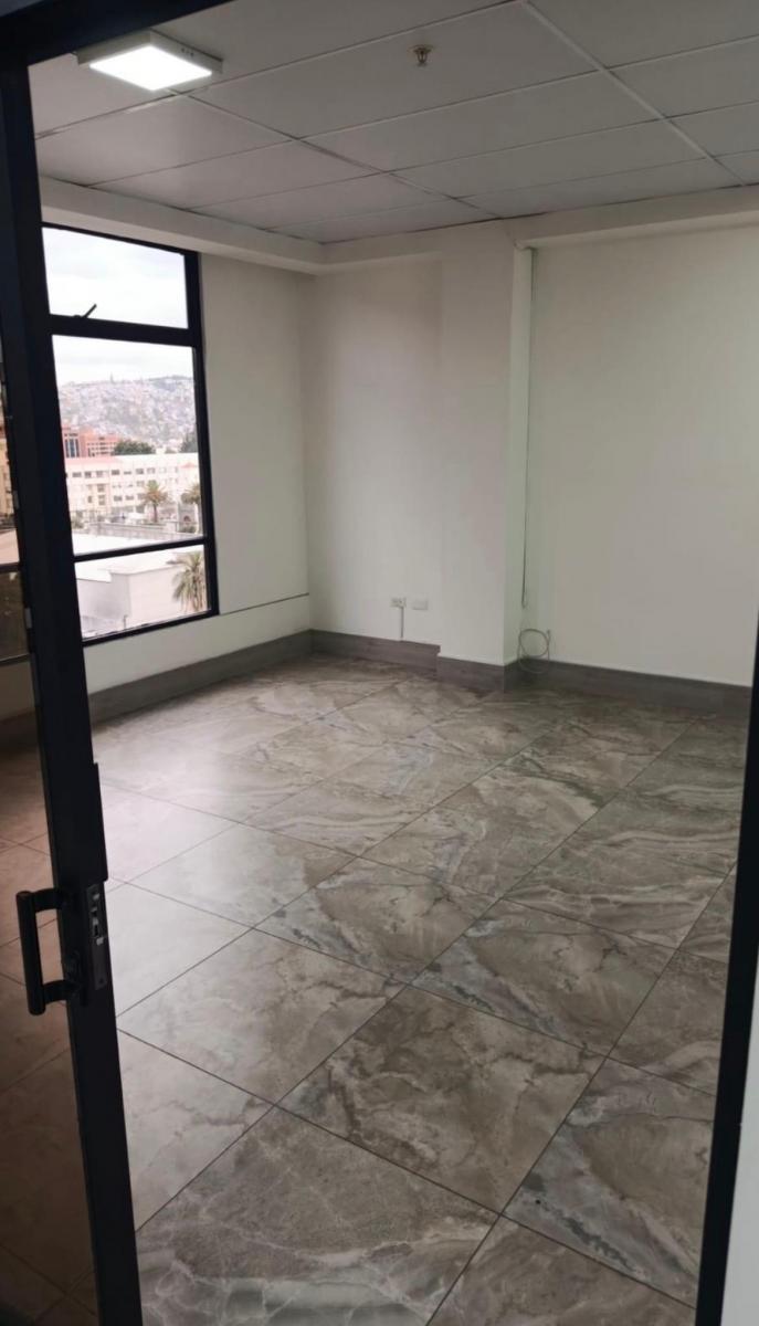Oficina de Venta, 100 m² Edificio Corporativo, Tamayo y Baquerizo Moreno — imagen 9