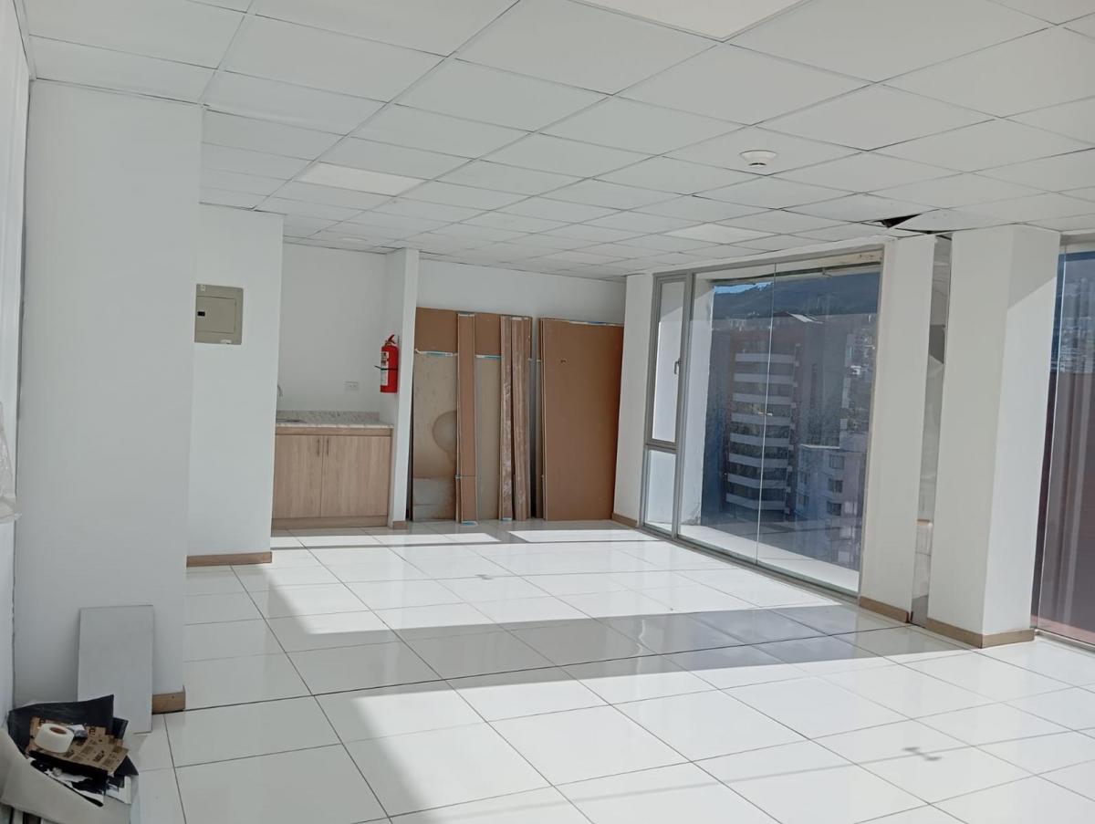 Oficinas y Consultorios de Venta por Estrenar | Sector Hospital Axxis | Supermaxi Granda Centeno — imagen 5