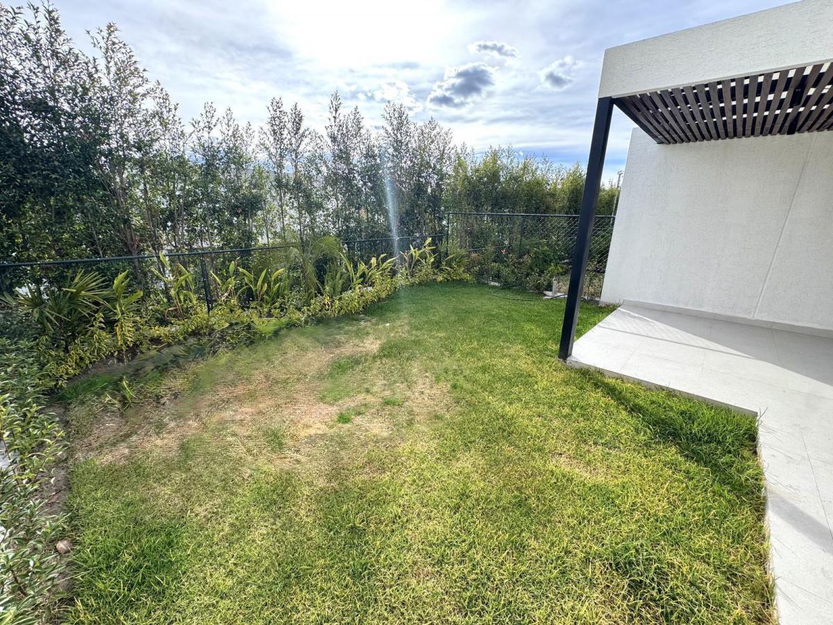 Puembo 157.54 m² en Venta Casa Dos Plantas 3 Habitaciones con Jardin y Pergola — imagen 9