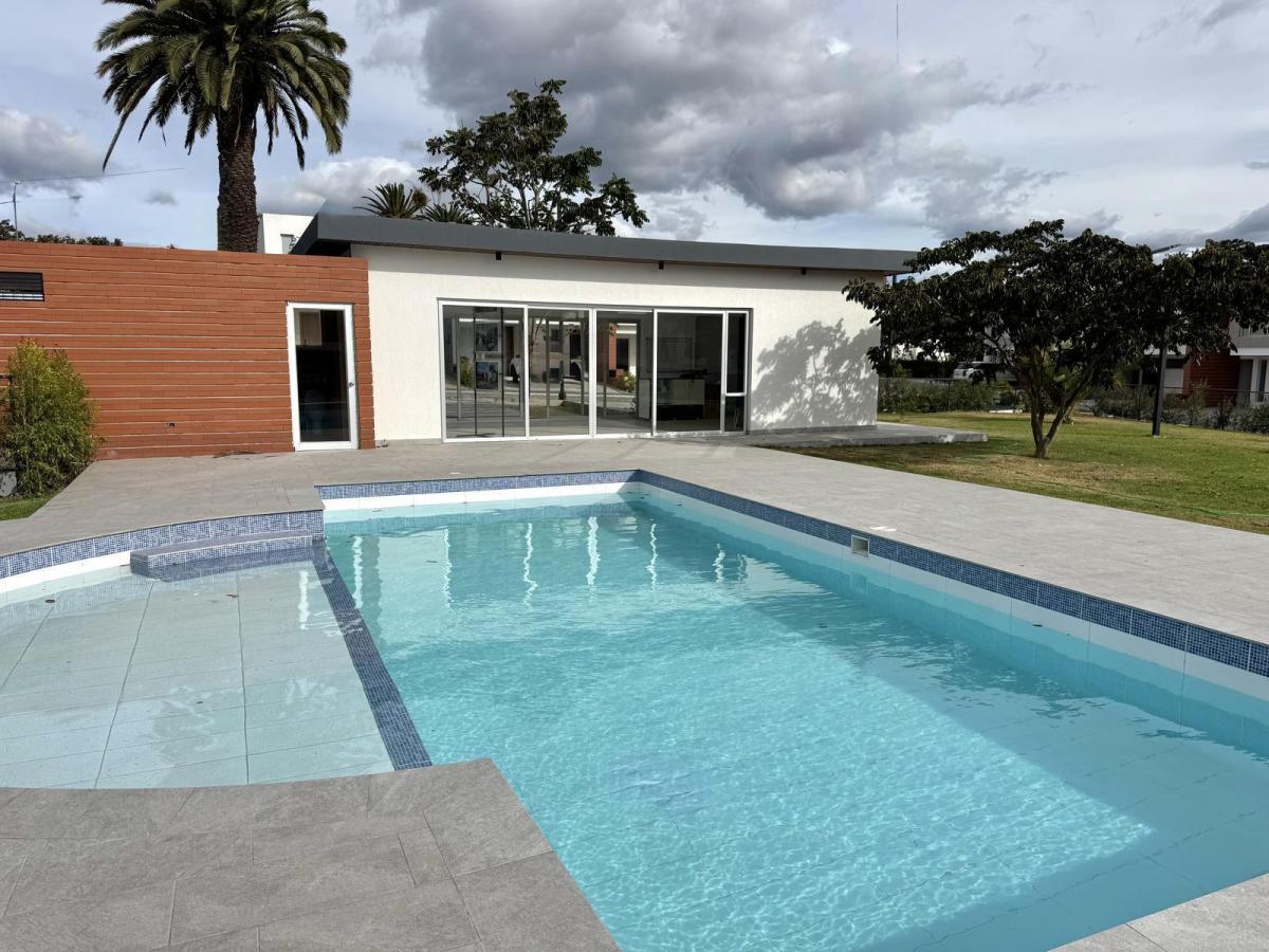 Puembo 157.54 m² en Venta Casa Dos Plantas 3 Habitaciones con Jardin y Pergola — imagen 7