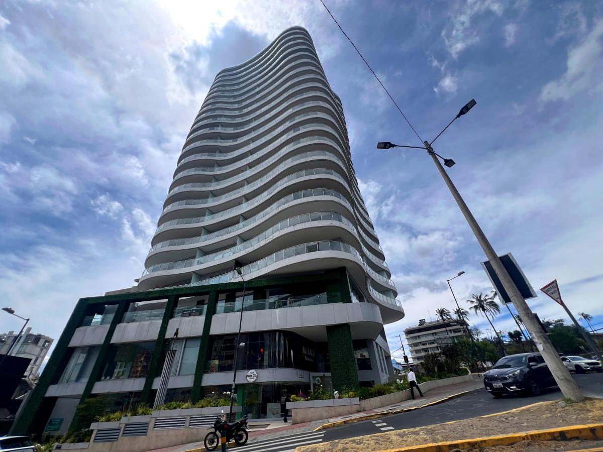 Local Comercial 4 de Venta - Edificio Yoo Quito — imagen 9