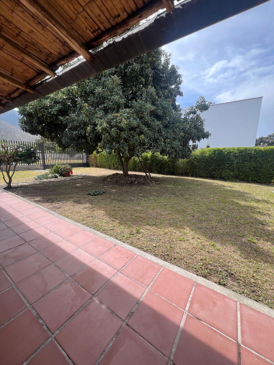 Casa de Venta en Urbanizacion en La Pamba — imagen 2