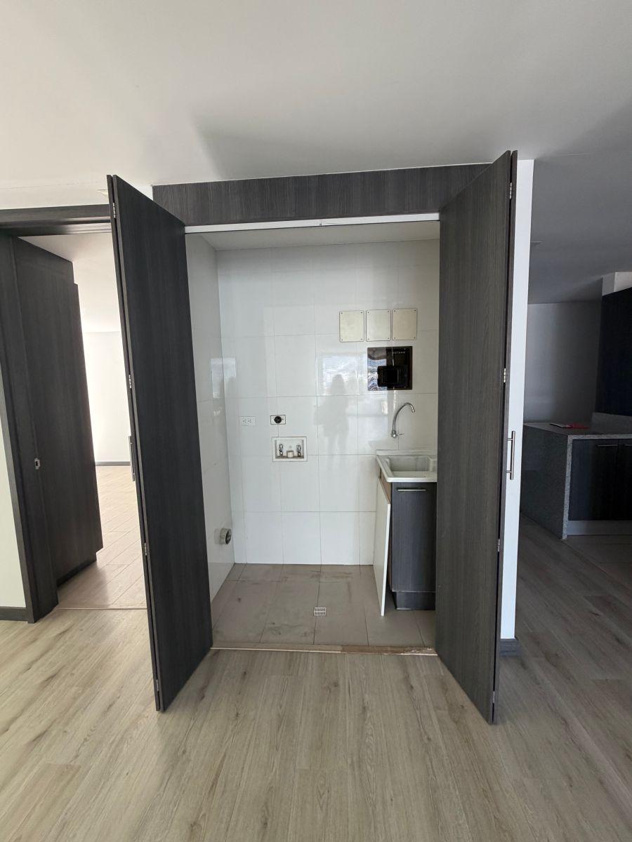 Hermoso Departamento de Venta Sector González Suárez — imagen 9