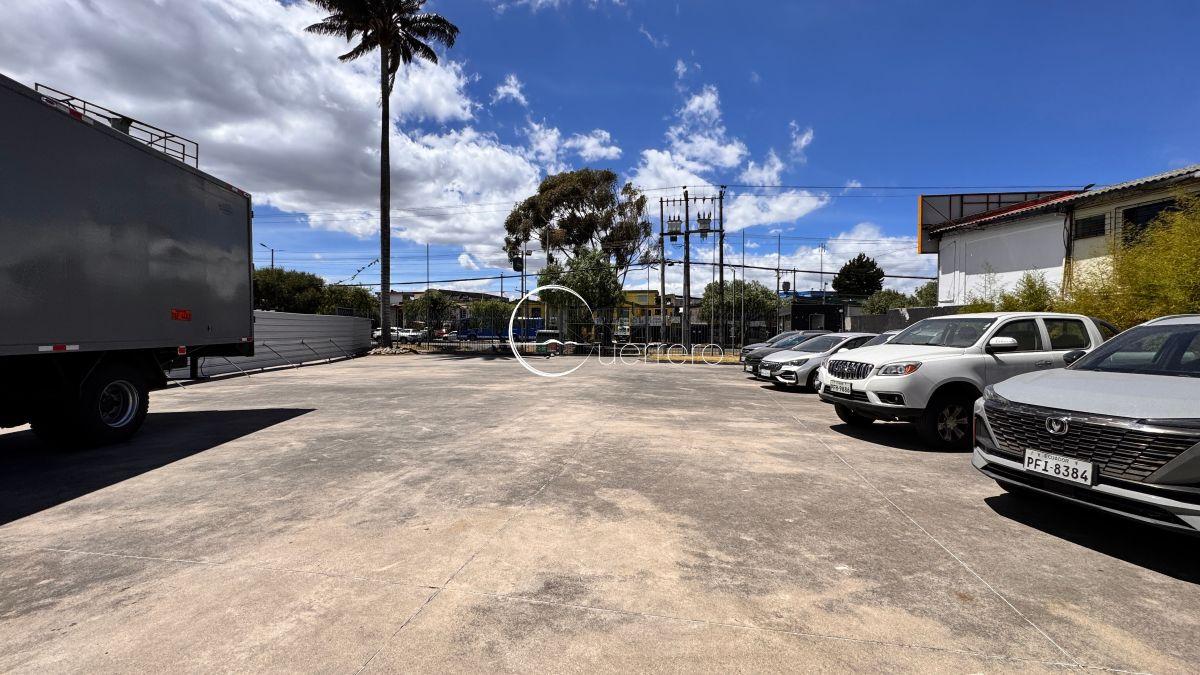 En Venta Espectacular Lote Para Proyectos Estratégicamente Ubicado (Galo Plaza Lasso - Labrador) — imagen 4