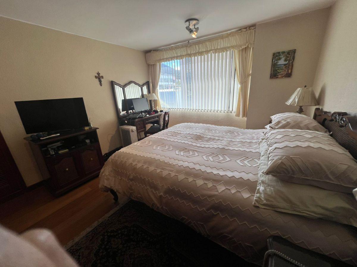 Departamento de 2 Habitaciones en Venta, Cerca Al Centro Comercial El Bosque — imagen 3