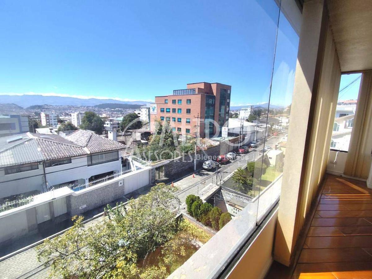 Departamento en Venta de 343 m² con Amplia Terraza en Pinar Alto — imagen 5
