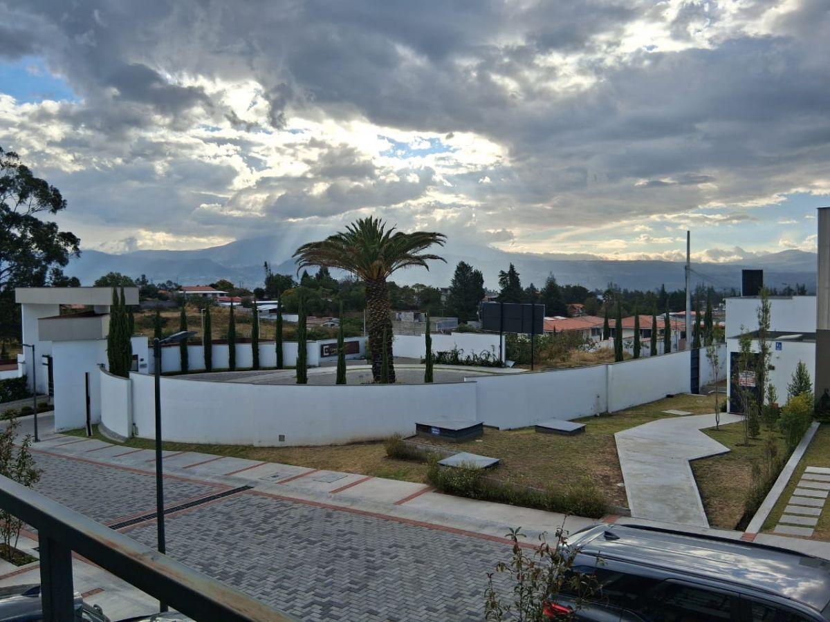 Vendo Hermosa Casa - Entrada a Puembo - Vista — imagen 6