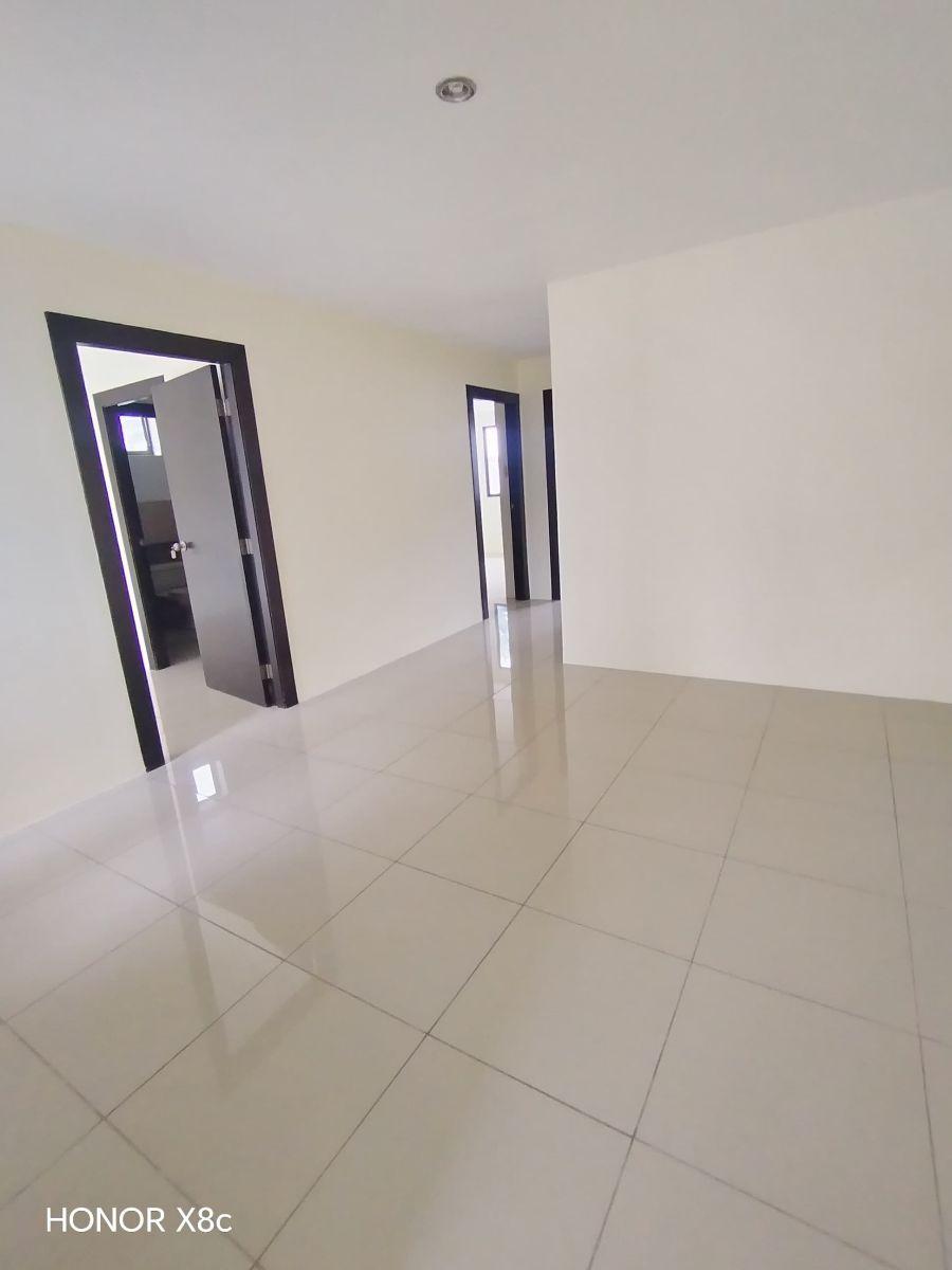 Casa Esquinera de Dos Planta Sector La Aurora /daule. Guayas — imagen 5
