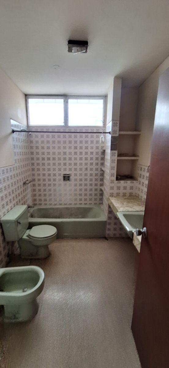 Urdesa Central Av Principal Propiedad en Venta, Guayas — imagen 5
