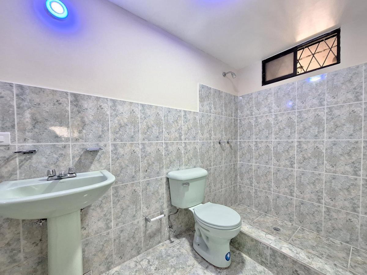 En Venta Departamento 2 Dorm., Patio y Parqueadero, La Floresta — imagen 7