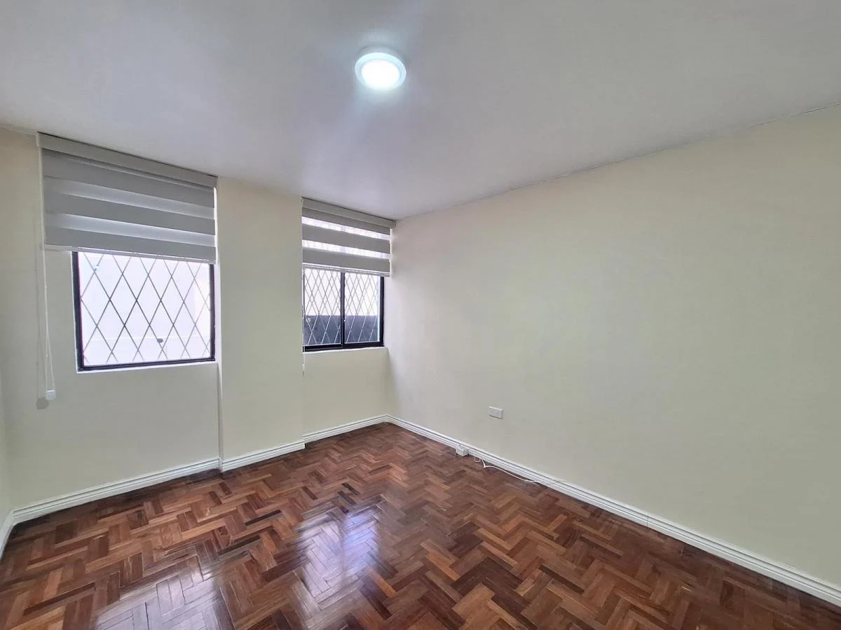 En Venta Departamento 2 Dorm., Patio y Parqueadero, La Floresta — imagen 4