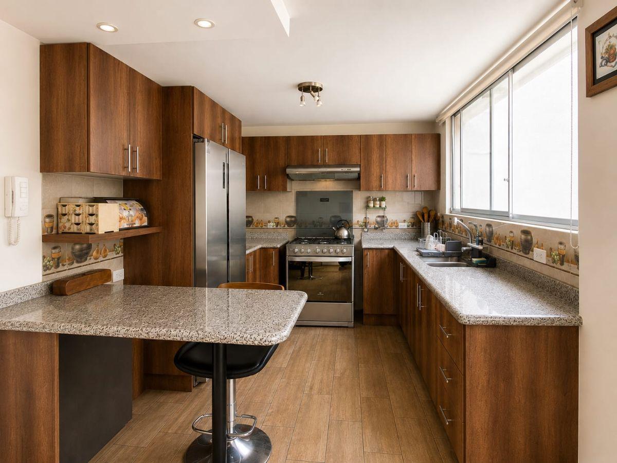 Casa en Venta Urb Mastodontes - Carcelen — imagen 9