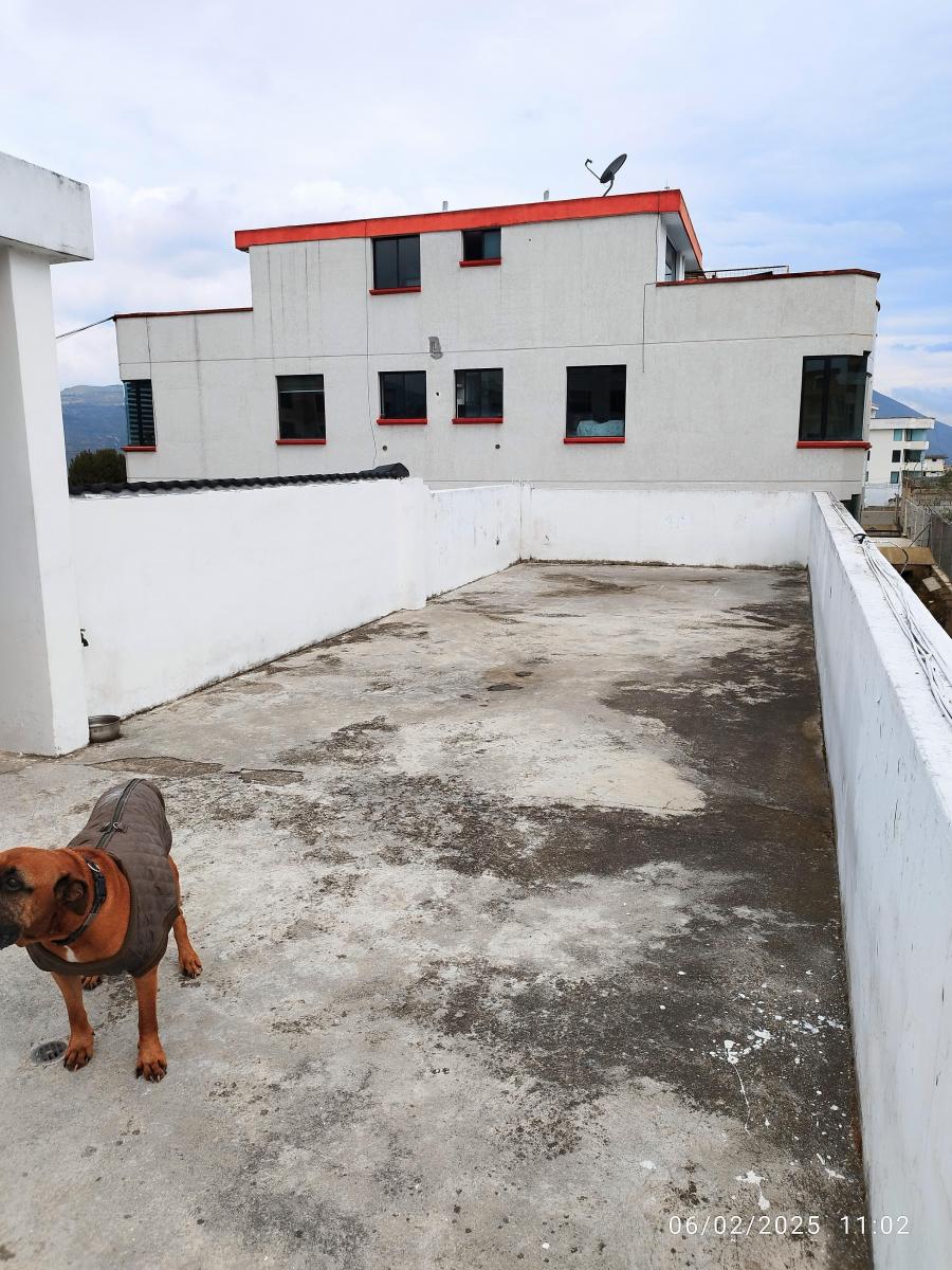 Casa de Venta 4 Dorm. Ponceano375 Quito — imagen 4