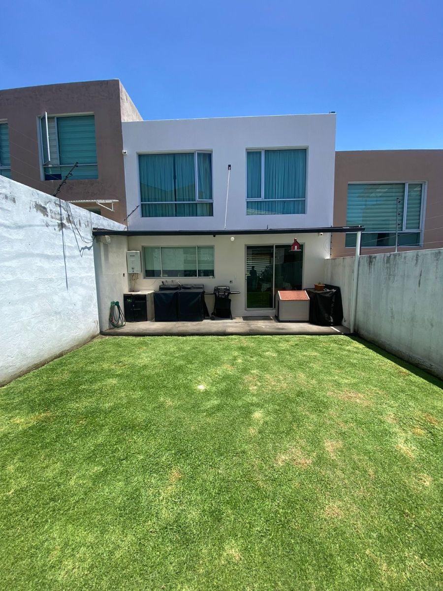 Casa en Venta con Patio Hermosa Tres Dorm. - Sector Conocoto — imagen 10