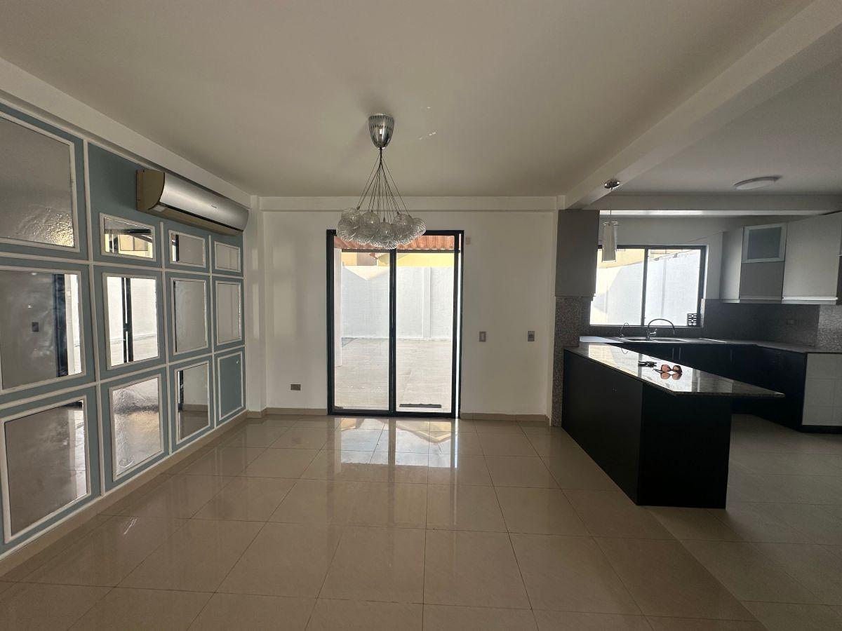 Venta de Casa en Ciudad Celeste Etapa La Península/samborondon, Guayas — imagen 7