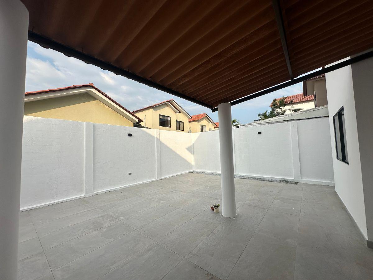 Venta de Casa en Ciudad Celeste Etapa La Península/samborondon, Guayas — imagen 4