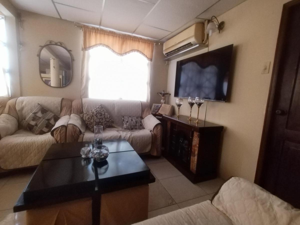 Venta de Casa Una Planta, en Cdla. Floresta 1, Sur de Guayaquil - J. Moncada, Guayas — imagen 4