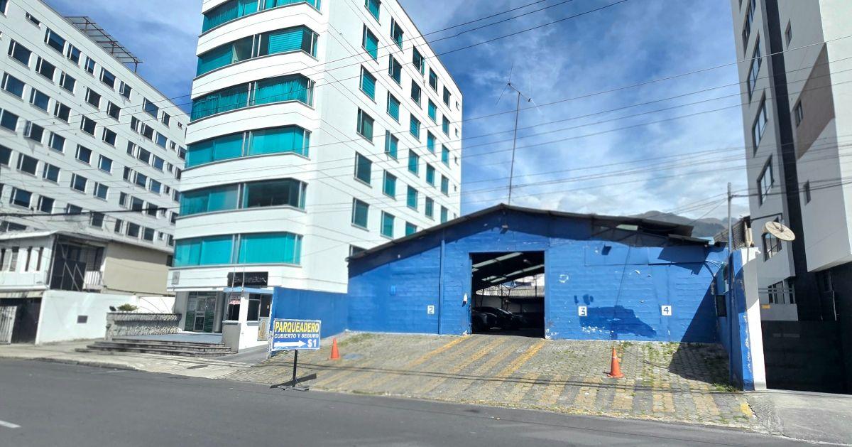 Se Vende Terreno o Galpón Sector Clínica Pasteur. Provincia de Pichincha — imagen 7