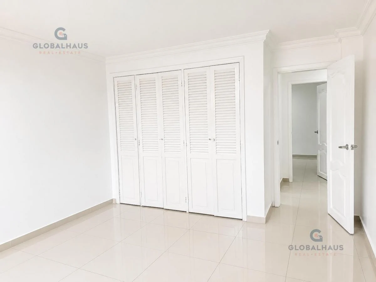 Departamento en Venta con Garaje en Lomas de Urdesa A. m. Guayas — imagen 10