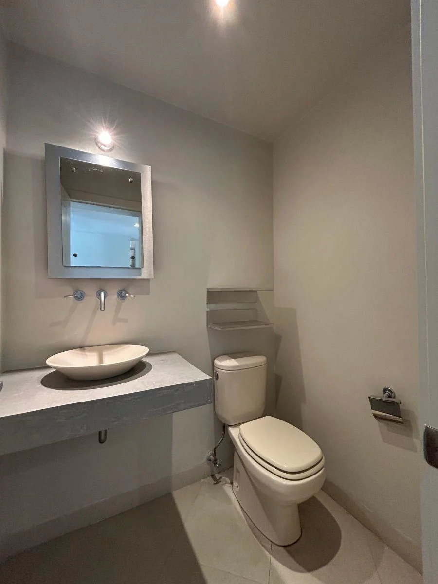 Casa con Piscina y Gran Jardin — imagen 4