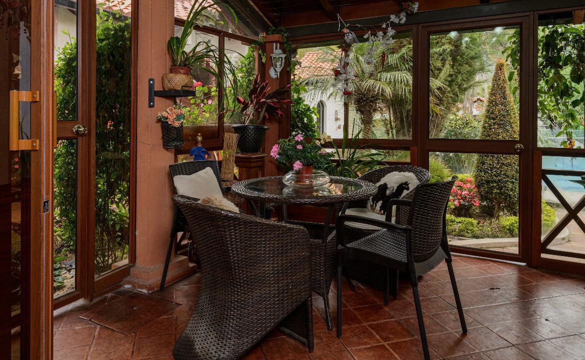 Espectacular Propiedad 2.000 m² de Terreno - Mirasierra — imagen 7