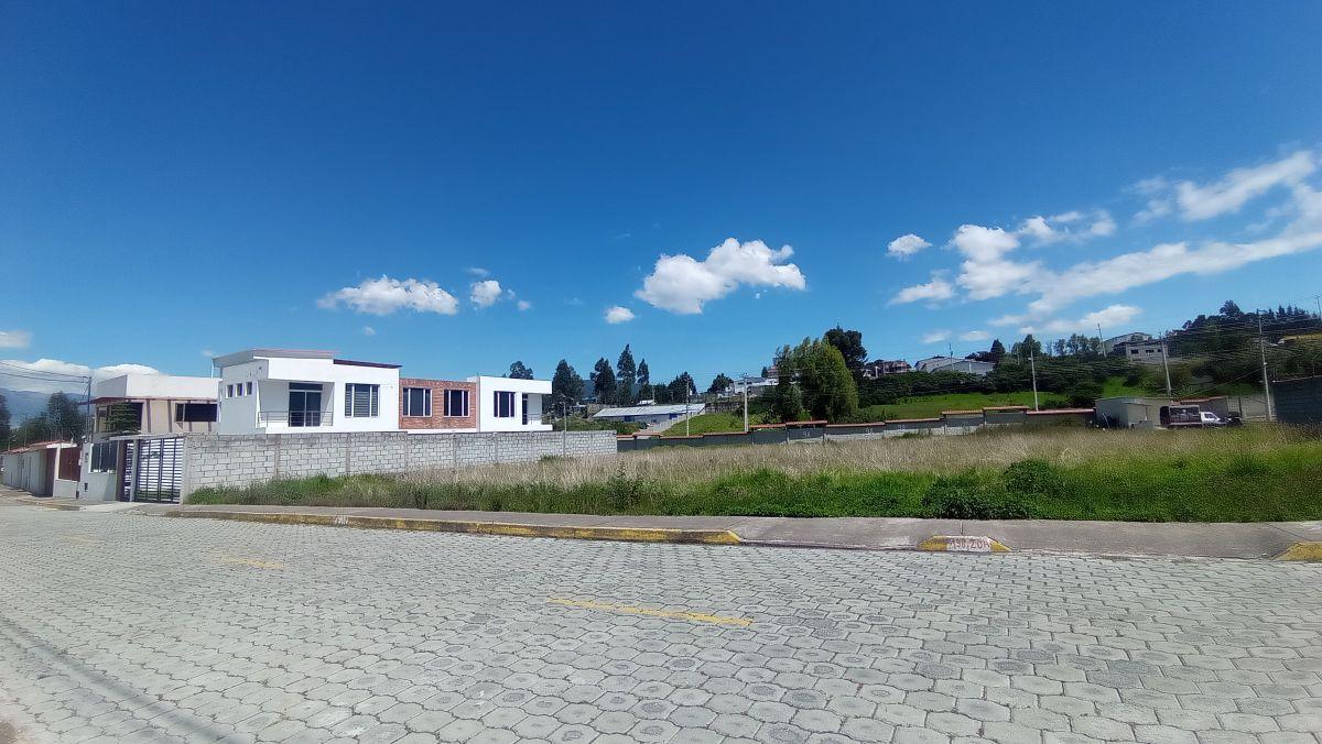 Terreno Premium de 700 m² Estilo Quinta Residencial | a 4 Minutos del Colibri Vía a Píntag — imagen 7