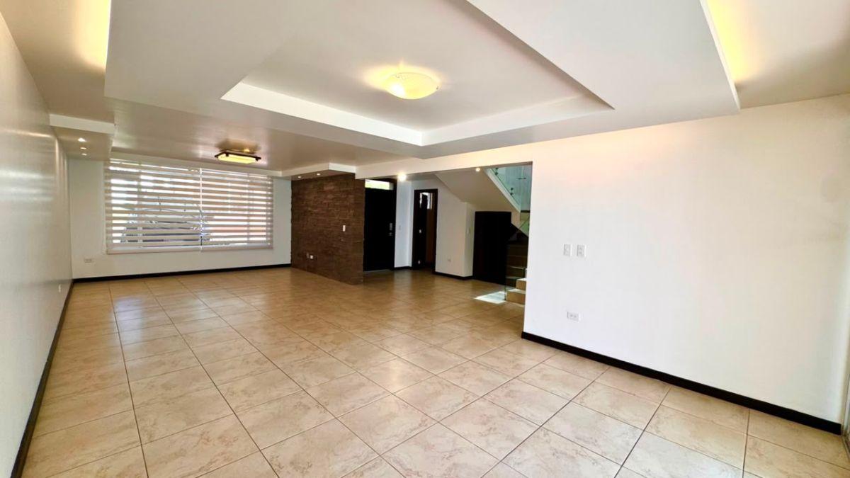 Casa 282 m² en Venta en Tumbaco Solo de Contad — imagen 7
