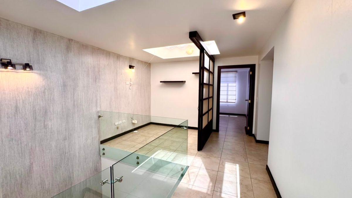 Casa 282 m² en Venta en Tumbaco Solo de Contad — imagen 5