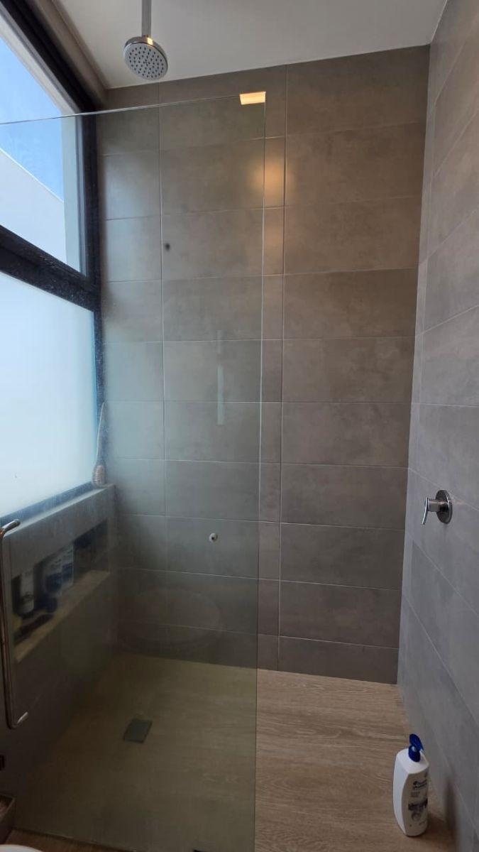 Casa de 450 m² con 4 Habitaciones en Venta en Isla Mocolí de Revista Us$790.000, Guayas — imagen 8