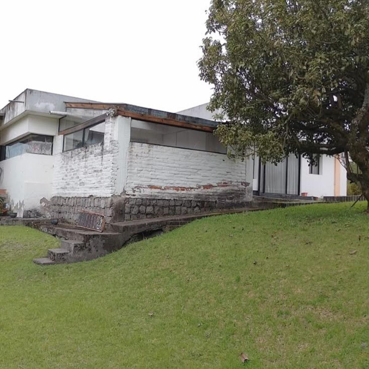 Vendo 2960 m, en Las Bromelias, Monteserrkn Para Proyecto Inmobiliario. Provincia de Pichincha — imagen 8