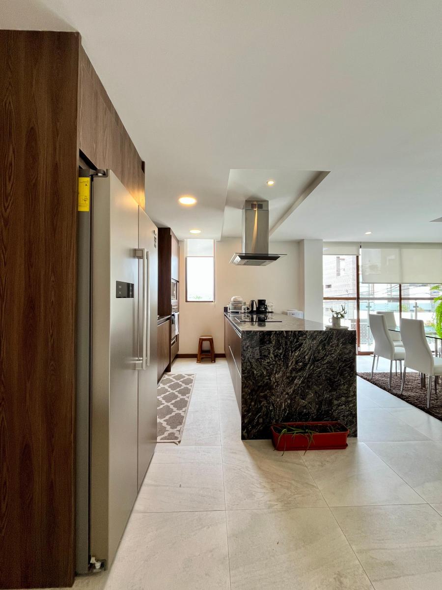 Departamento 2 Habitaciones con Terraza - en Venta - Cumbaya - 121 m² — imagen 7