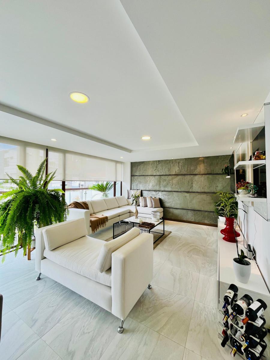 Departamento 2 Habitaciones con Terraza - en Venta - Cumbaya - 121 m² — imagen 5