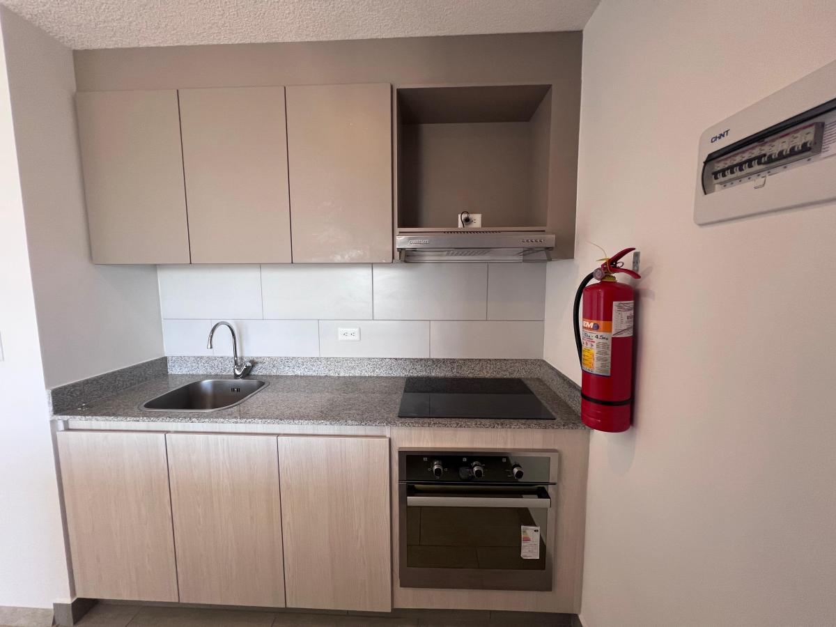 Vendo Departamento con Balcon en Torres Santa Catalina — imagen 3