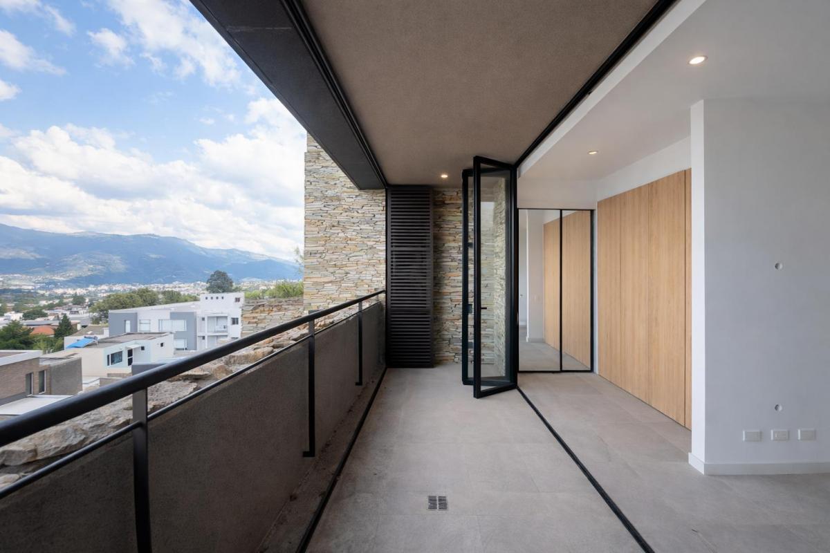 Venta de Departamento con Terraza en Aquarela Cumbayá 3 Hab — imagen 8