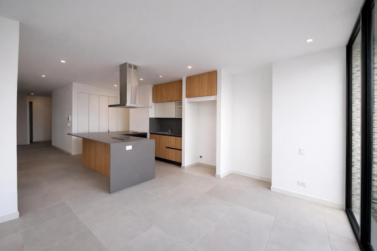 Venta de Departamento con Terraza en Aquarela Cumbayá 3 Hab — imagen 3