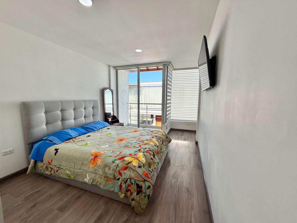 Casa 3 Habitaciones con Baño Privado en Calderon — imagen 4
