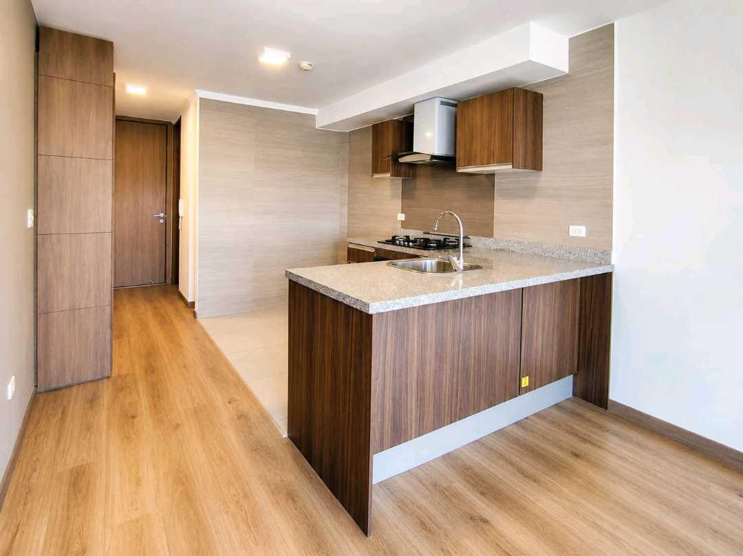 Moderna Suite en Venta – Sector Udla Granados — imagen 9