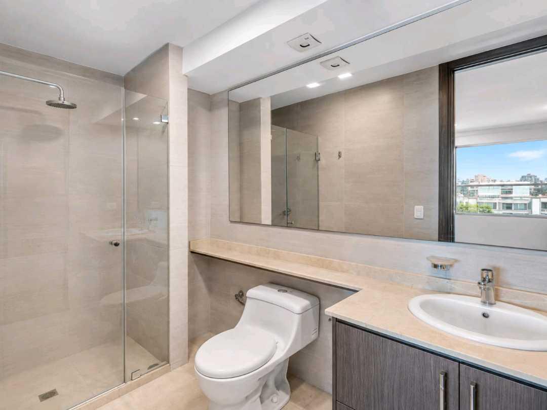 Moderna Suite en Venta – Sector Udla Granados — imagen 2