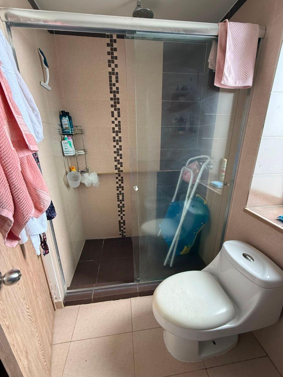 Casa de 120 m² con 2 Habitaciones en Venta en Cumbayá — imagen 2