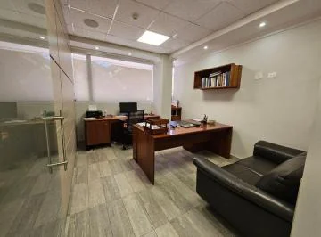 Venta Elegante Oficina 185 m² Sector El Batan Tras Megamaxi, Calle German Alemán, 4 Garajes — imagen 4