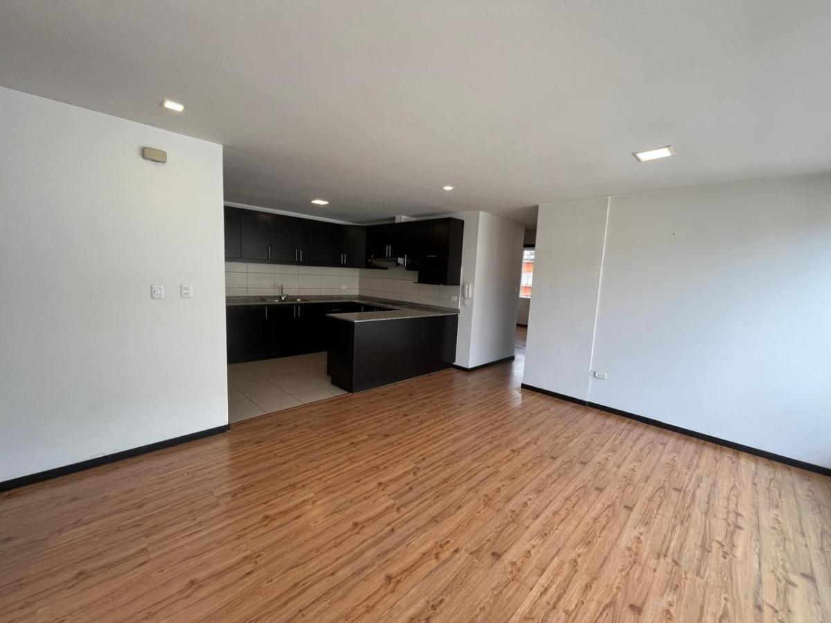 Pinar Bajo, Departamento en Venta 2 Dorm., 2 Parqueaderos, 73 m² — imagen 9