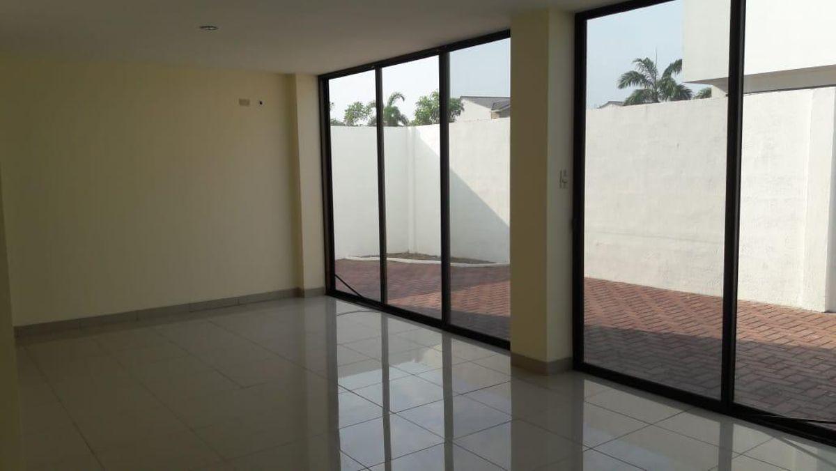 Vendo Departamento, sector Lomas de Urdesa Vista Panorámica. Guayas — imagen 10