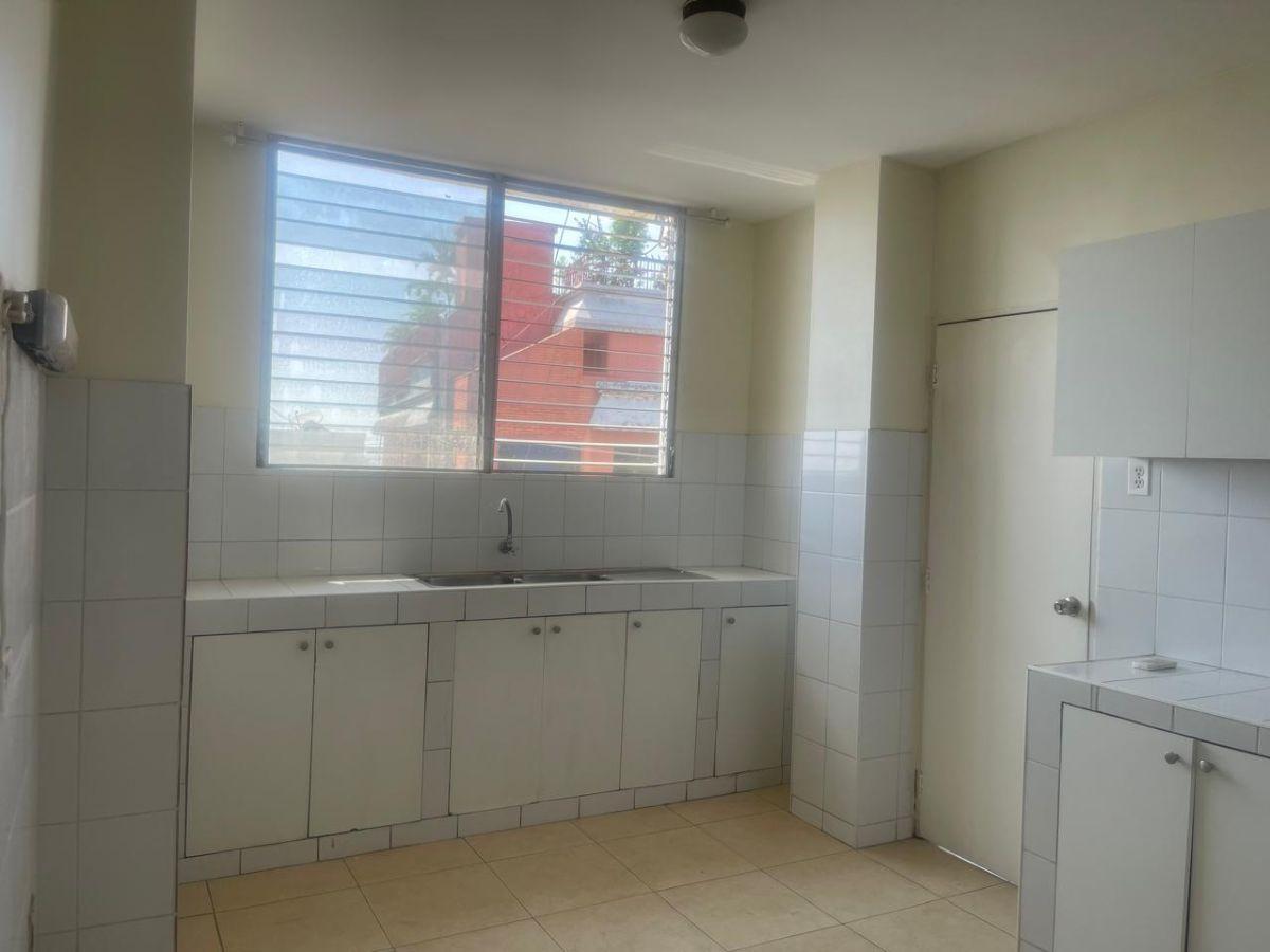 Vendo Departamento, sector Lomas de Urdesa Vista Panorámica. Guayas — imagen 3